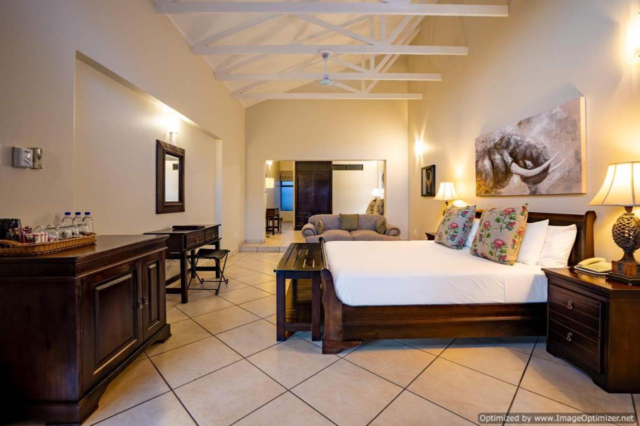 Zulu Nyala Game Lodge Hluhluwe Exteriör bild