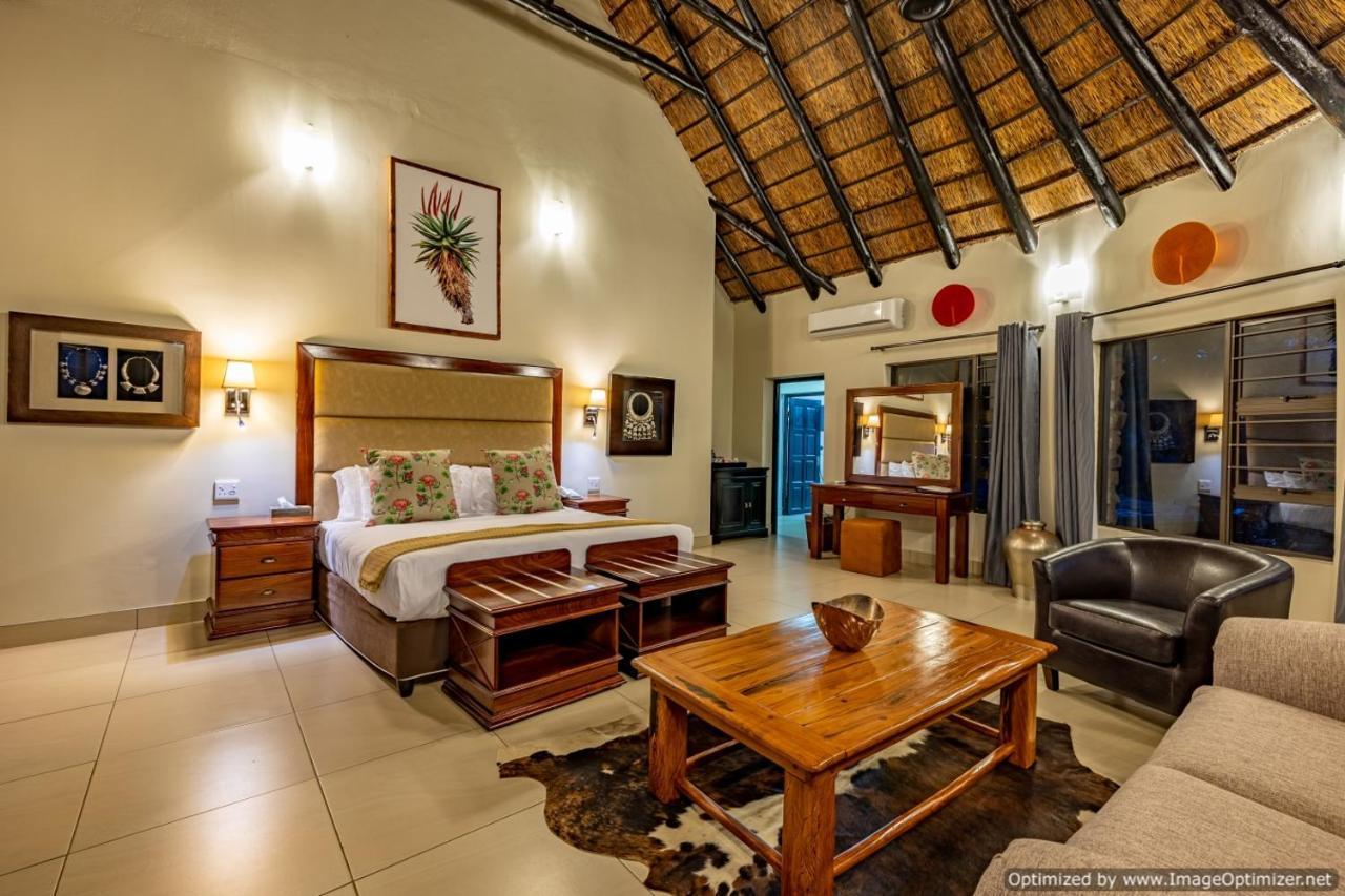 Zulu Nyala Game Lodge Hluhluwe Exteriör bild