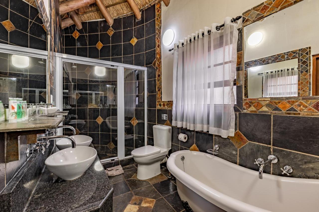 Zulu Nyala Game Lodge Hluhluwe Exteriör bild